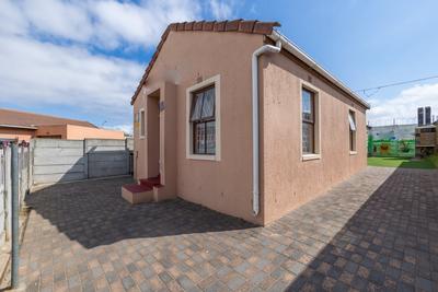 House For Sale in Highbury, Cape Town