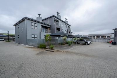 Apartment / Flat For Sale in Protea Heights, Brackenfell
