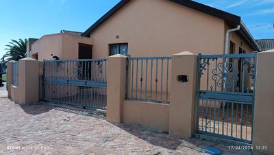 House For Sale in Highbury, Cape Town